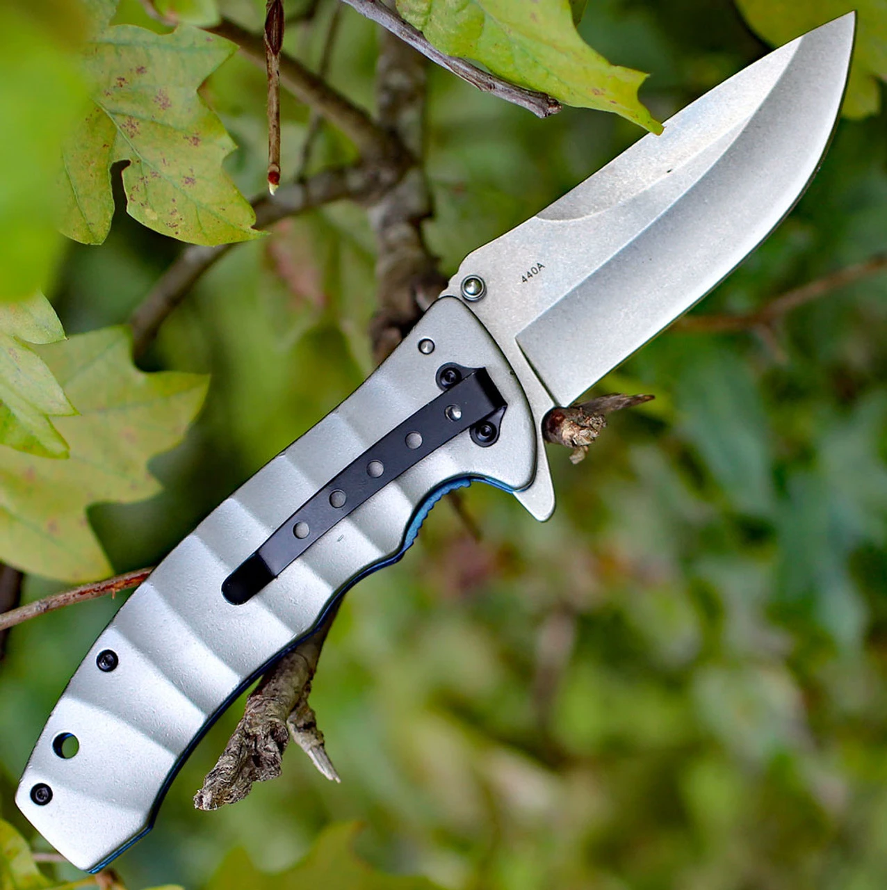 Boker Magnum 01RY199 Blue Drop, 3.7" 440A Plain Blade, Gray Aluminium Handle - Image 2