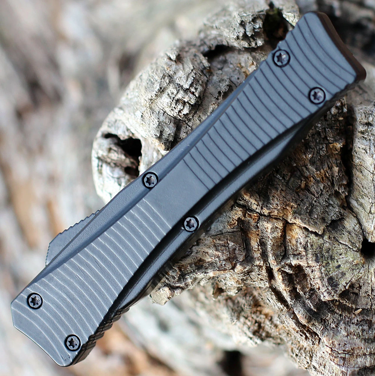 Boker Plus MINI Eagle 2.0 OTF Automatic Blk Alum (2.8" D2 Satin Recurve) 06BO246 - Image 3