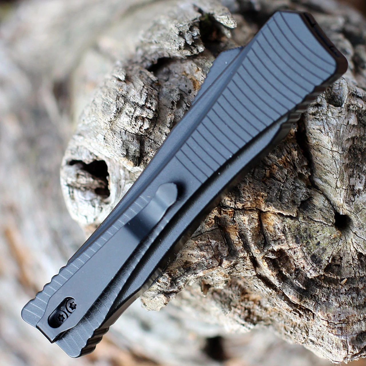 Boker Plus MINI Eagle 2.0 OTF Automatic Blk Alum (2.8" D2 Satin Recurve) 06BO246 - Image 4